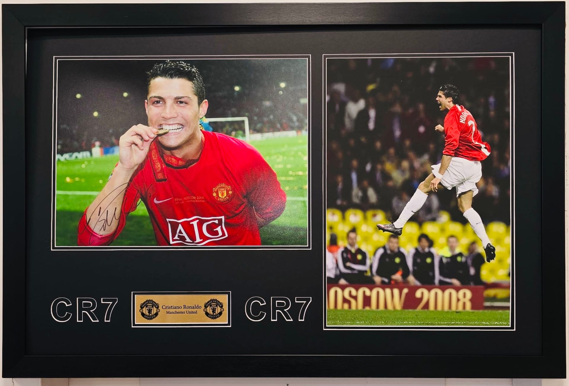 Cristiano Ronaldo Signed Manchester United Display – Professionally Framed