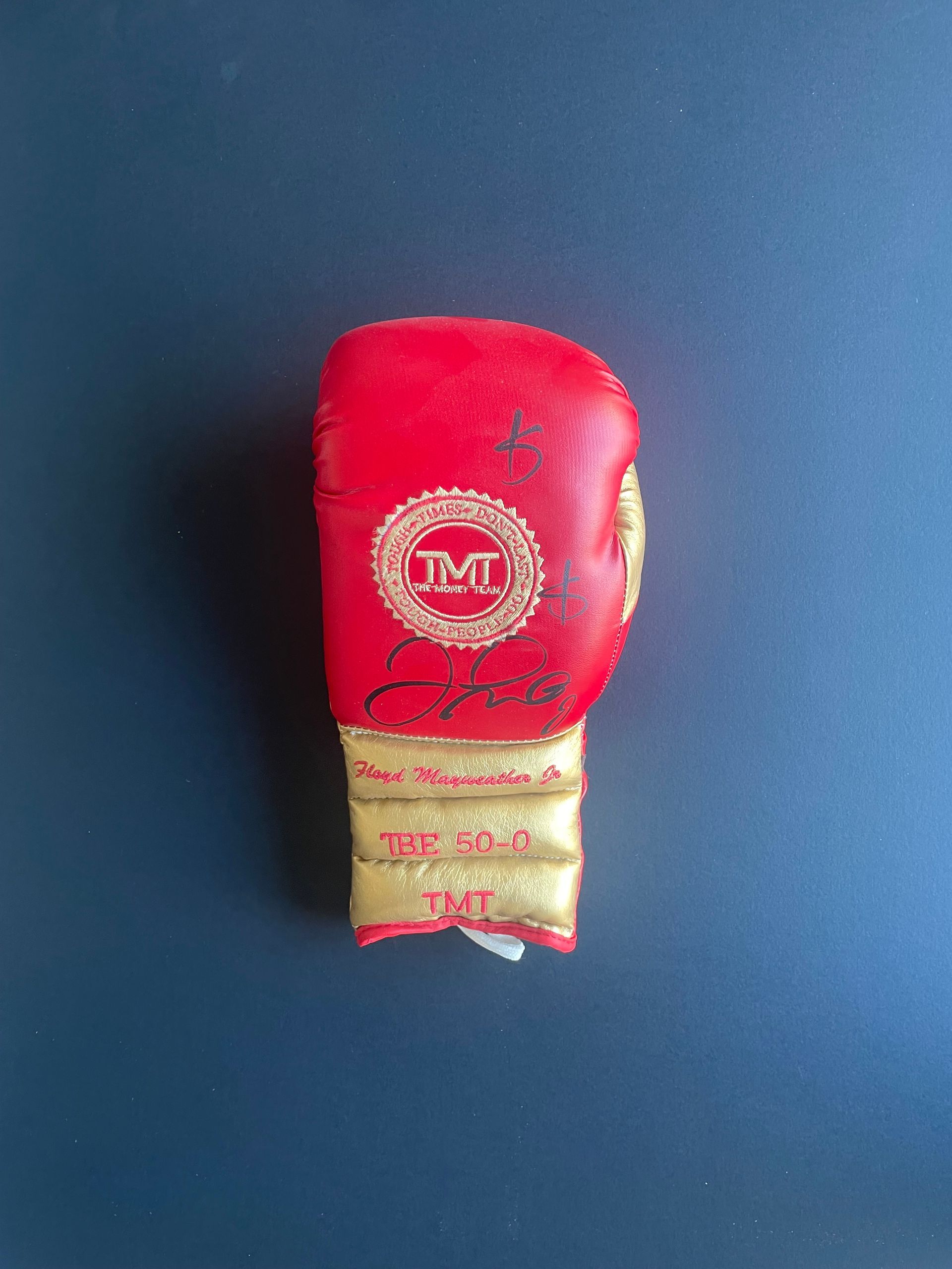 Floyd Mayweather Jr Signed Boxing Glove