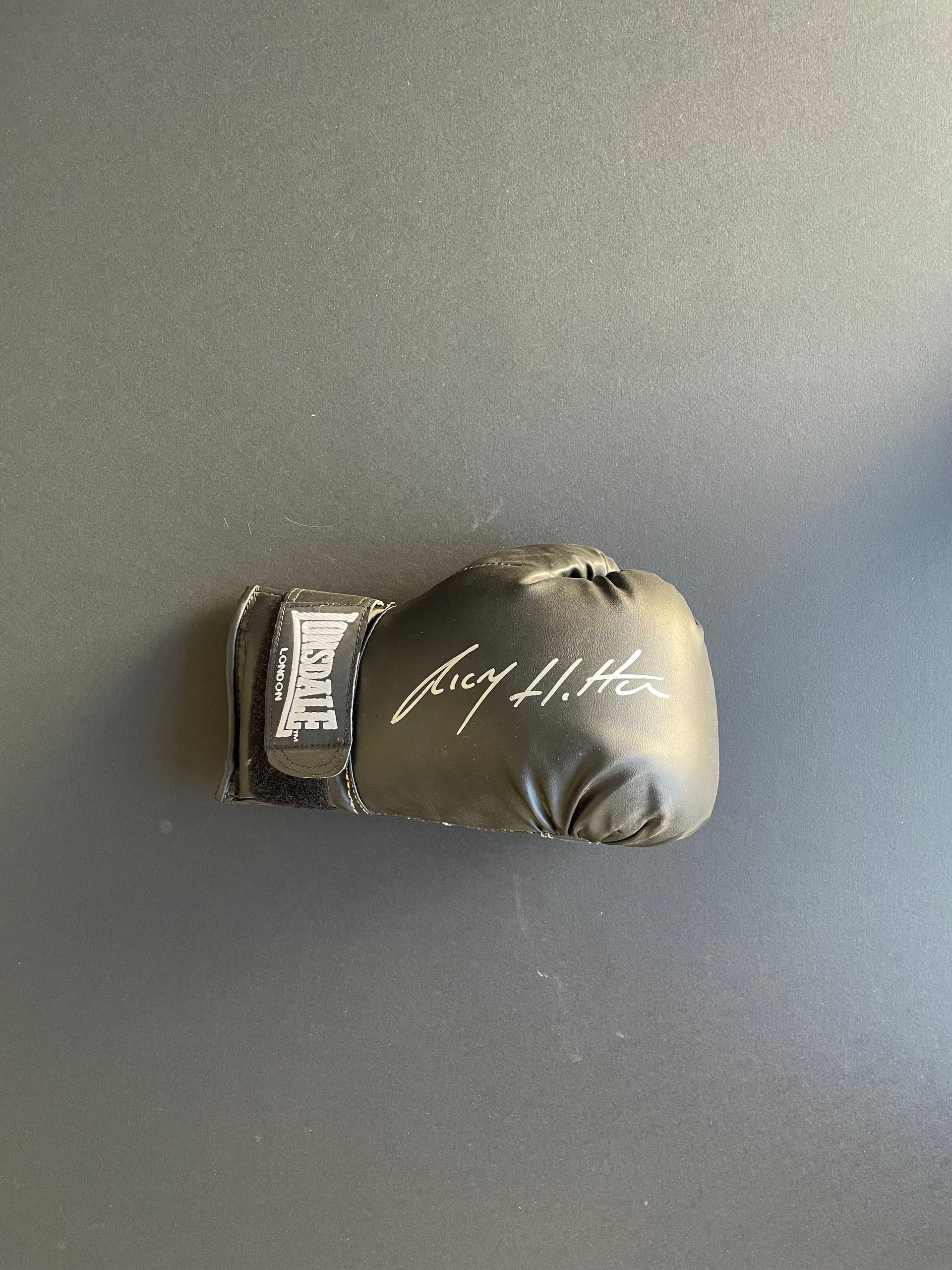 Ricky Hatton signed boxing glove