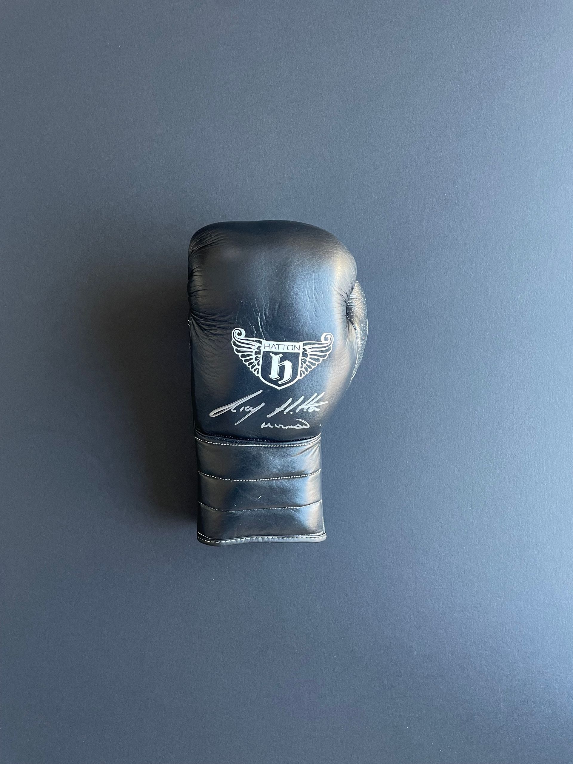 Ricky Hatton signed glove