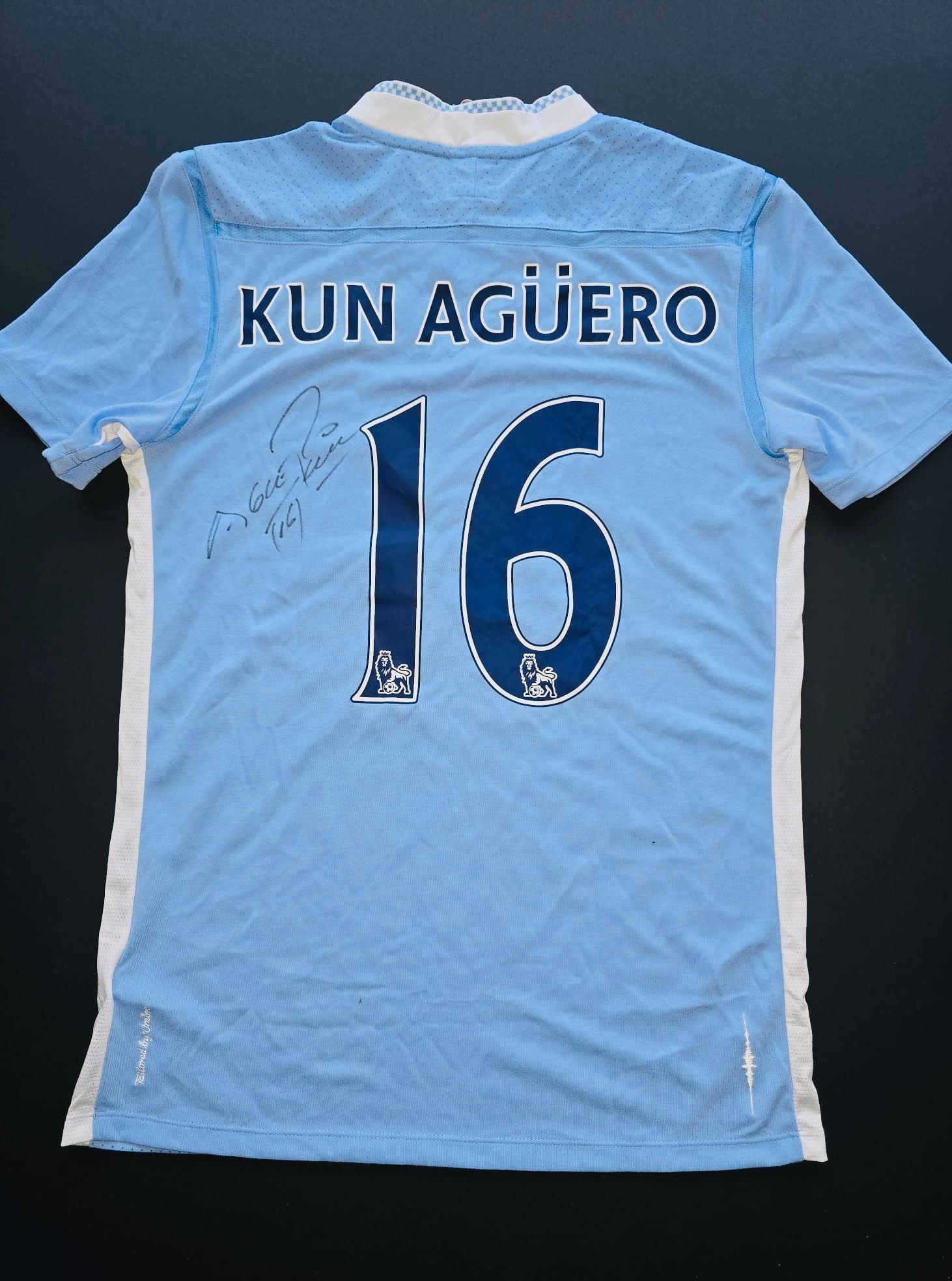 Sergio Aguero Signed Manchester City 2011-12 Premier League Champions Shirt – 93:20 Season